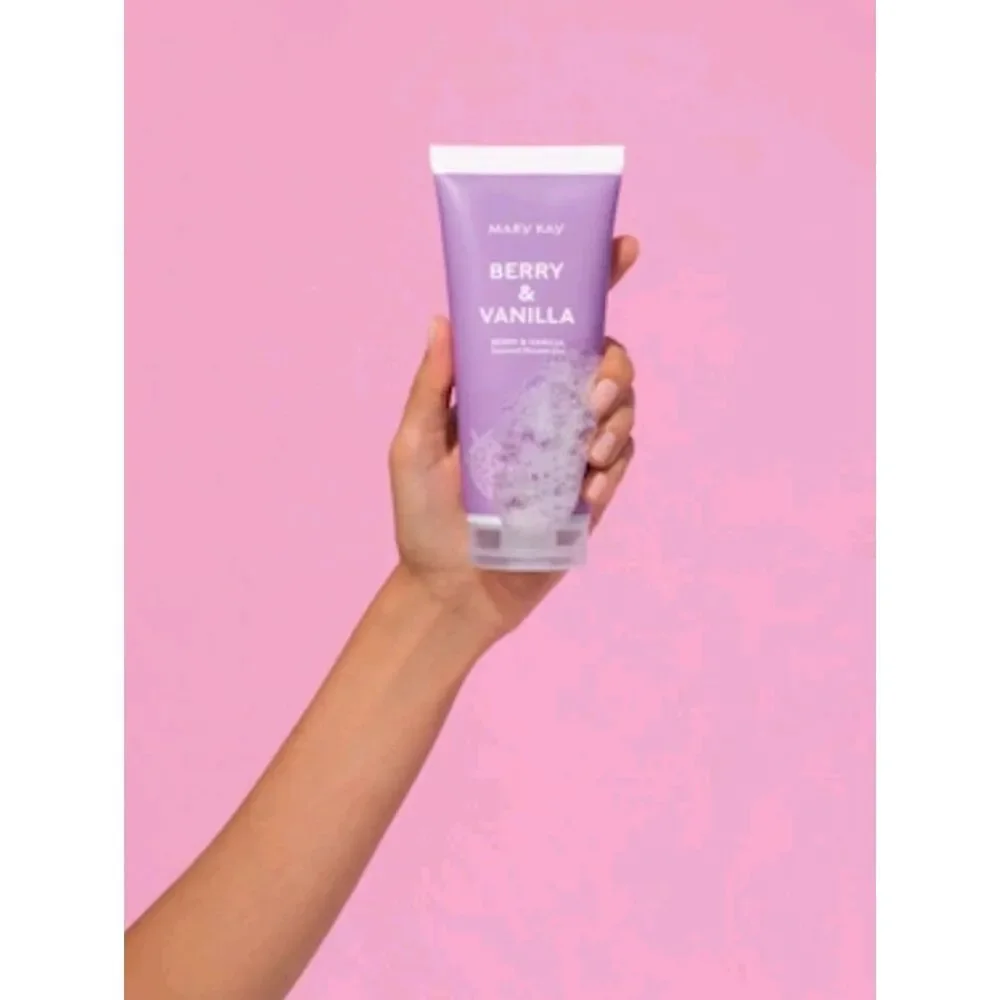 NIB Mary Kay Berry & Vanilla Scented Shower Gel - Purple 6.7 oz/200ml